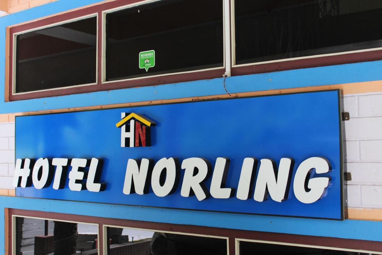 Norling Retreat Hotel Pelling Exterior photo